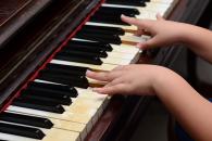 Музыкальная школа в ВАО: обучение игре на фортепиано и вокалу
